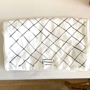 Chanel dustbag Karl lagerfeld